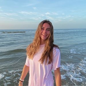 Meet your Posher, Ellie